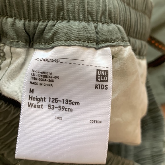 Uniqlo shorts 10-12 yrs - Picture 6 of 8